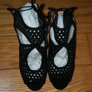 Black wedge sandal